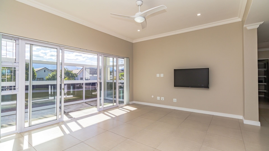 3 Bedroom Property for Sale in Groenkloof Retirement Village Western Cape